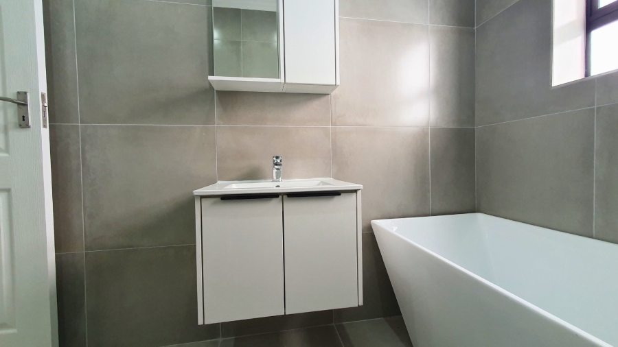 3 Bedroom Property for Sale in Dana Bay Western Cape